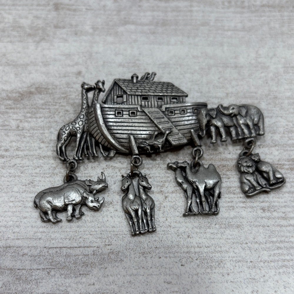 Vintage Whimsical Silver Noah's Ark Brooch |Pin | Brooch Jonette Jewelry Company - Picture 2 of 7